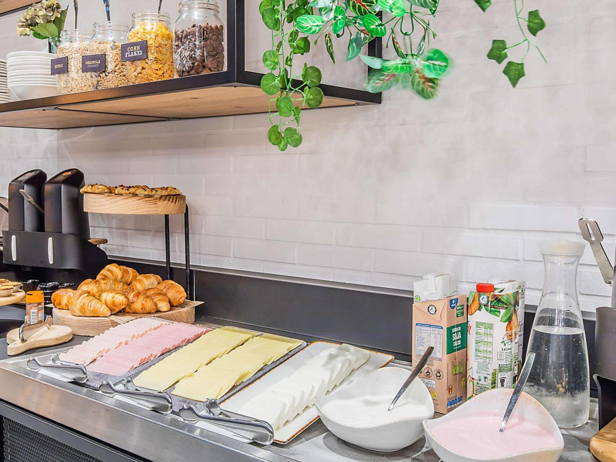 Hotel Ibis Braganca Ngoại thất bức ảnh